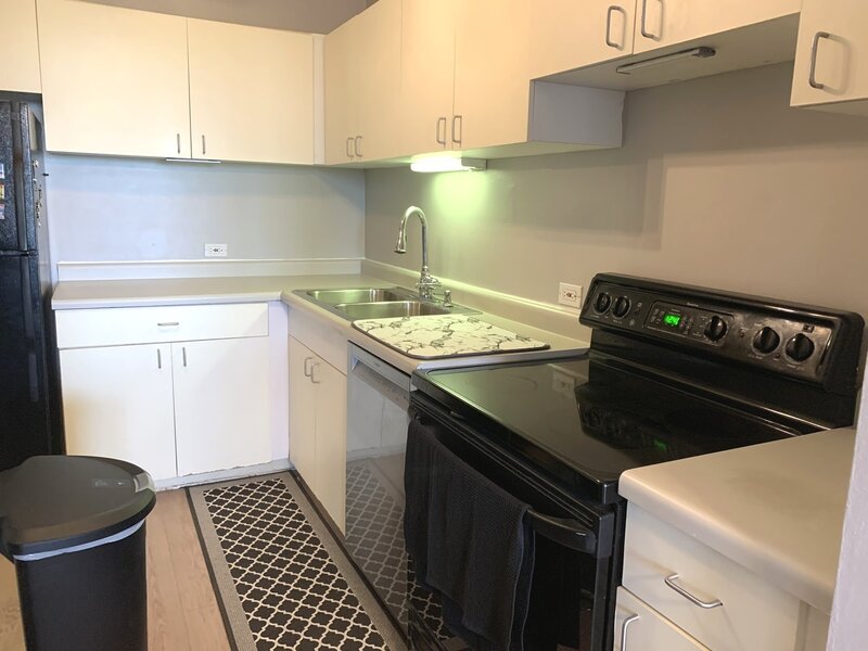 5320 N Sheridan Road Chicago IL 60640