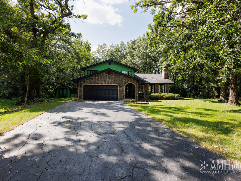 855 Charles Street Crete IL 60417