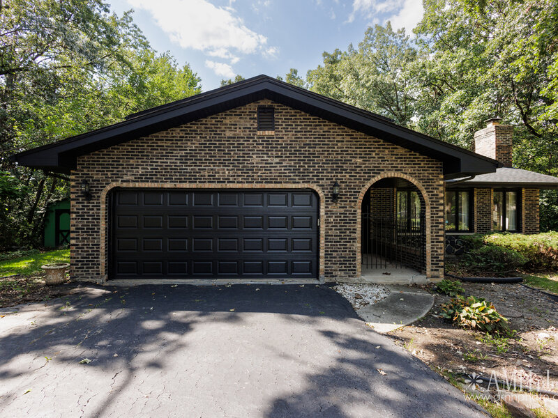 855 Charles Street Crete IL 60417