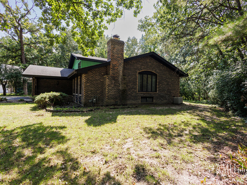 855 Charles Street Crete IL 60417