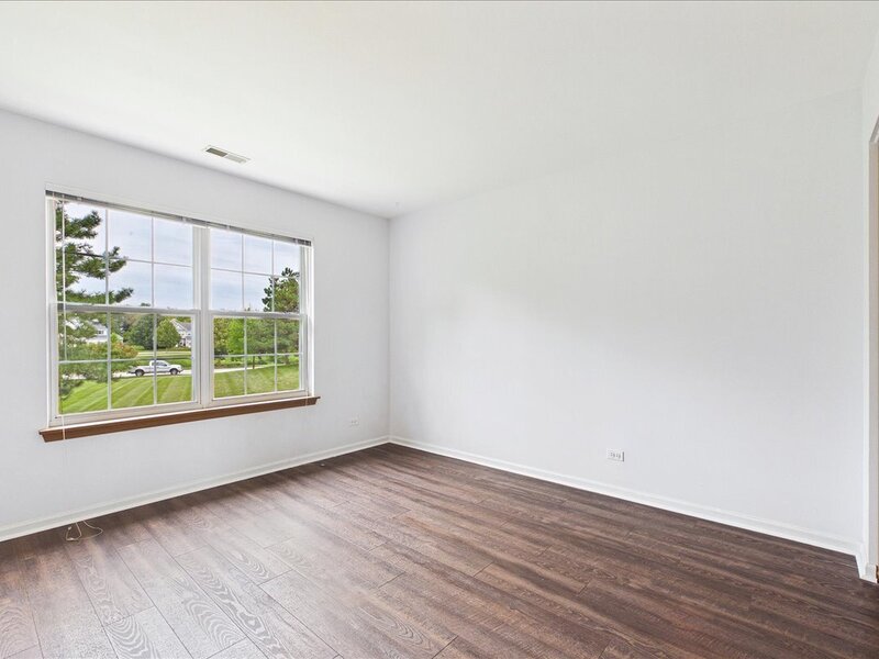 472 Heather Court Lindenhurst IL 60046