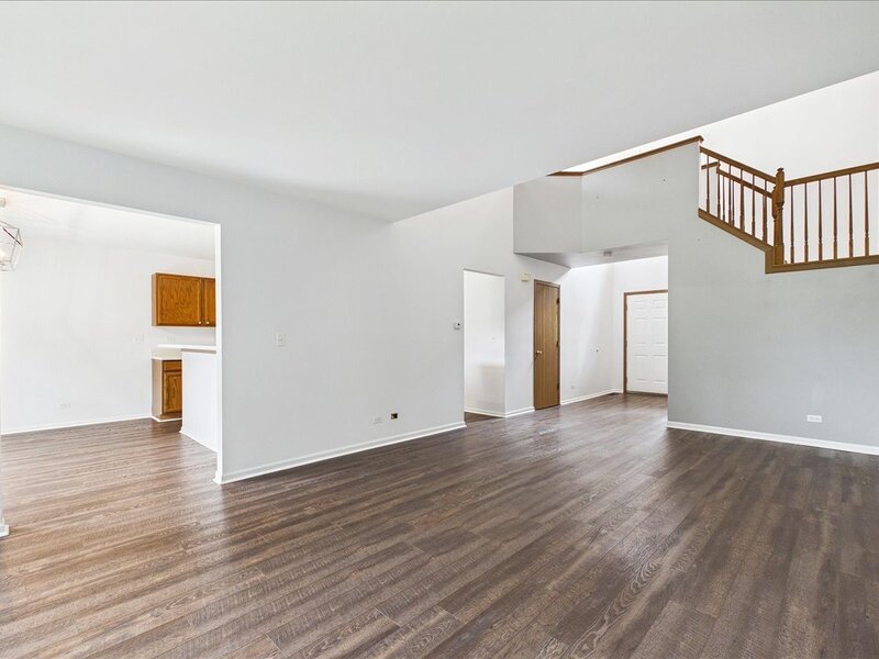 472 Heather Court Lindenhurst IL 60046
