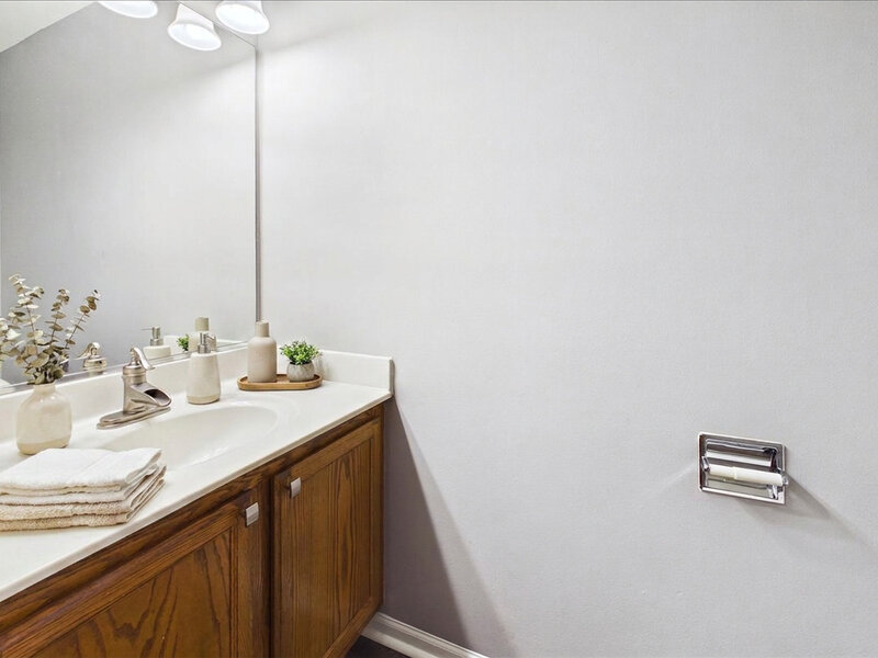472 Heather Court Lindenhurst IL 60046