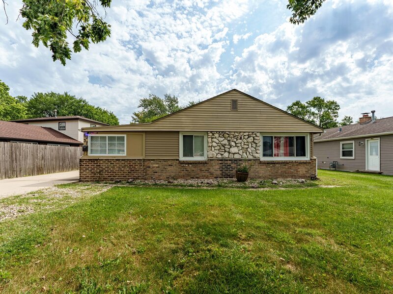 5037 Elm Circle Drive Oak Lawn IL 60453