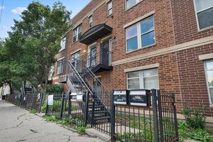 Photo of 738 S Kedzie Avenue Chicago IL 60612 Unit 2