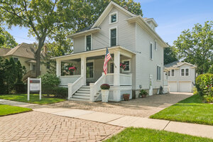 Photo of 208 N Benton Street Palatine IL 60067