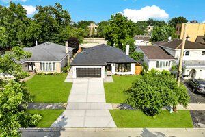 Photo of 1013 N Delphia Avenue Park Ridge IL 60068