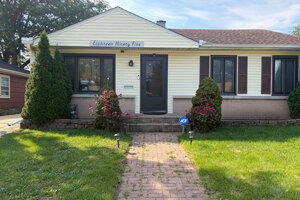 Photo of 1895 Welwyn Avenue Des Plaines IL 60018