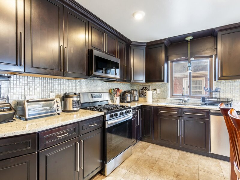 1895 Welwyn Avenue Des Plaines IL 60018