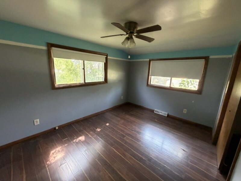 120 W Pacific Street Essex IL 60935