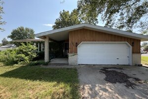 Photo of 120 W Pacific Street Essex IL 60935