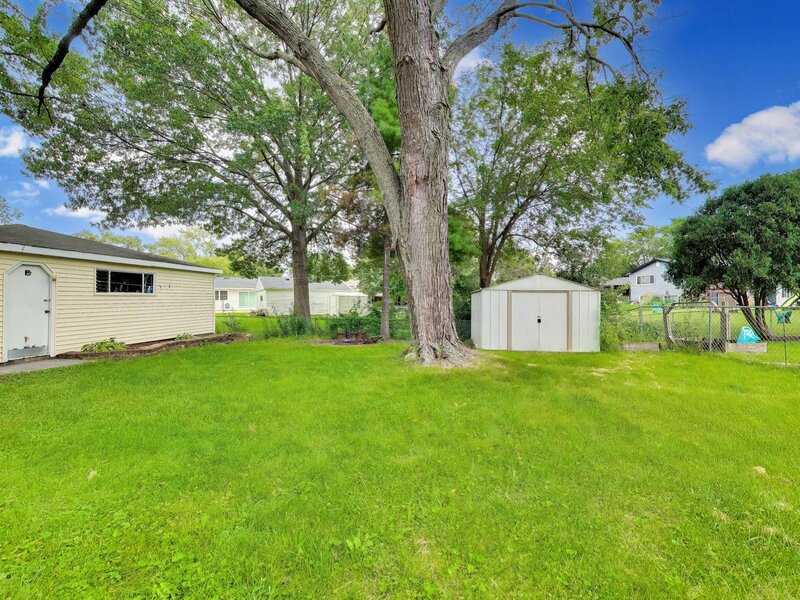 2805 Kincaid Drive Woodridge IL 60517