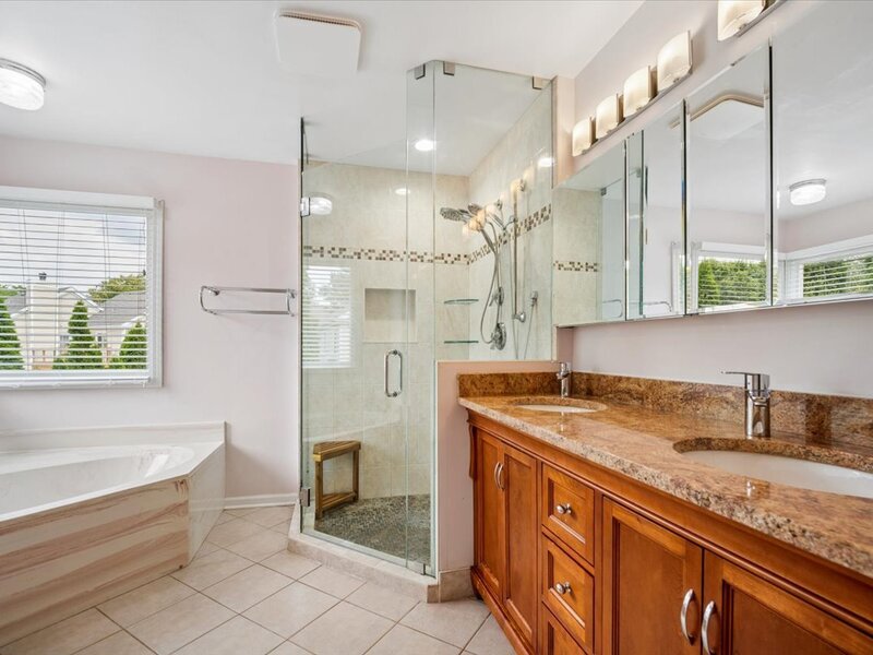 44 Chestnut Terrace Buffalo Grove IL 60089