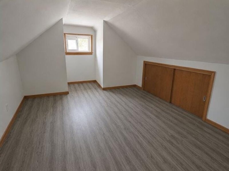 5137 N Menard Avenue Chicago IL 60630
