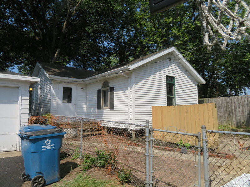 604 West Avenue Morris IL 60450