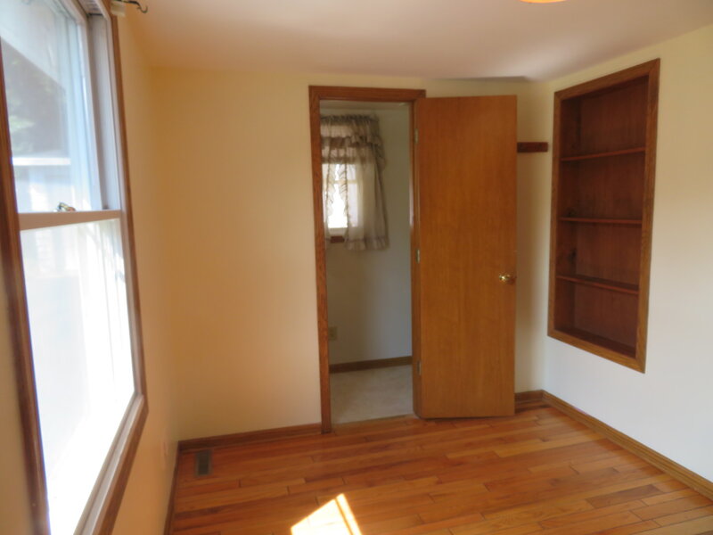 604 West Avenue Morris IL 60450