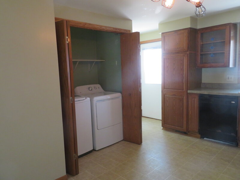 604 West Avenue Morris IL 60450