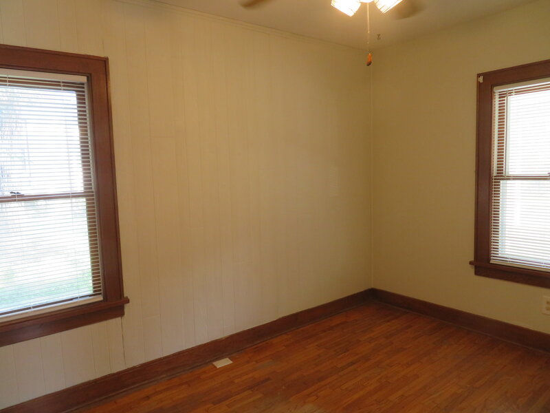 604 West Avenue Morris IL 60450