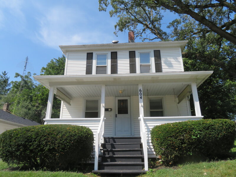 604 West Avenue Morris IL 60450