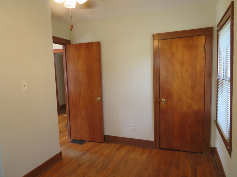 604 West Avenue Morris IL 60450