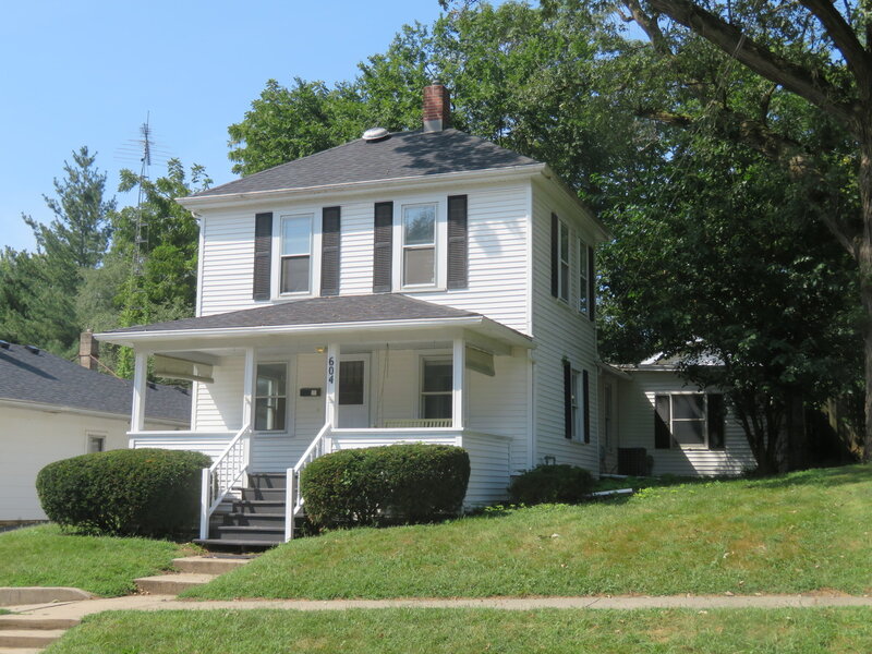 604 West Avenue Morris IL 60450