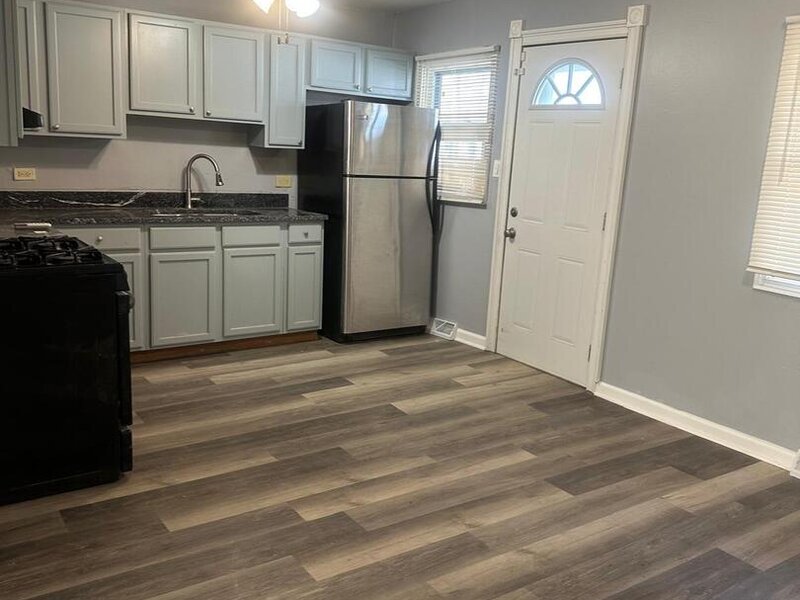 15404 Maple Lane Markham IL 60428