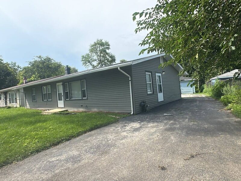 15404 Maple Lane Markham IL 60428