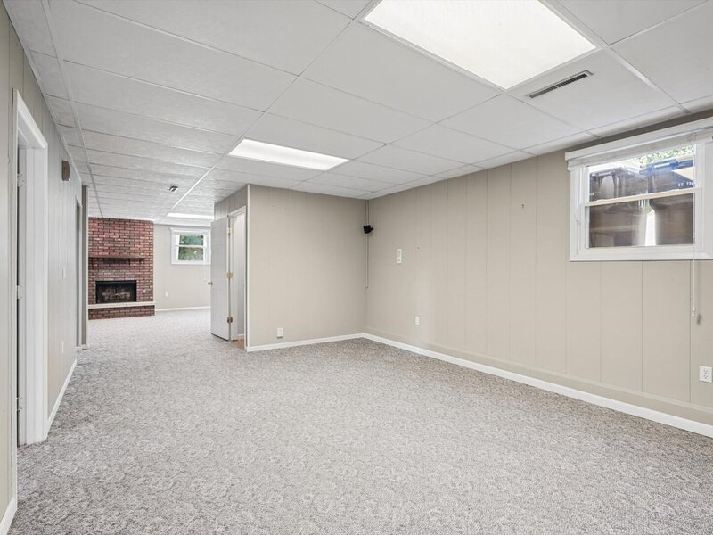 1609 Erin Drive Normal IL 61761
