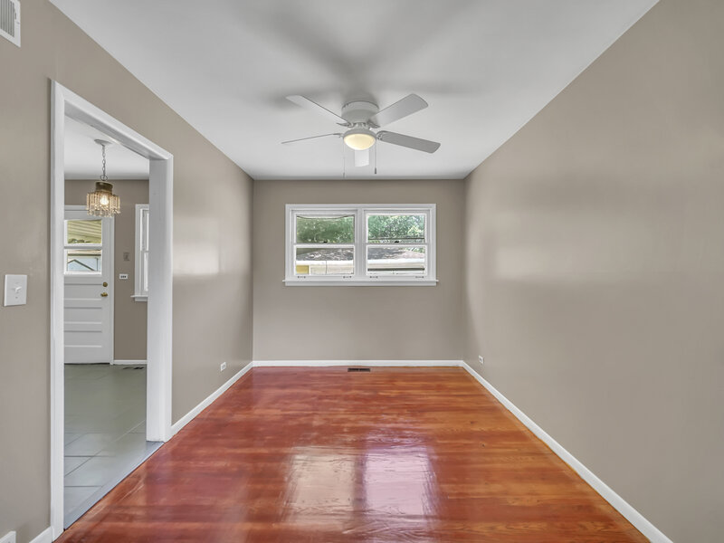 10 N Adams Drive Addison IL 60101
