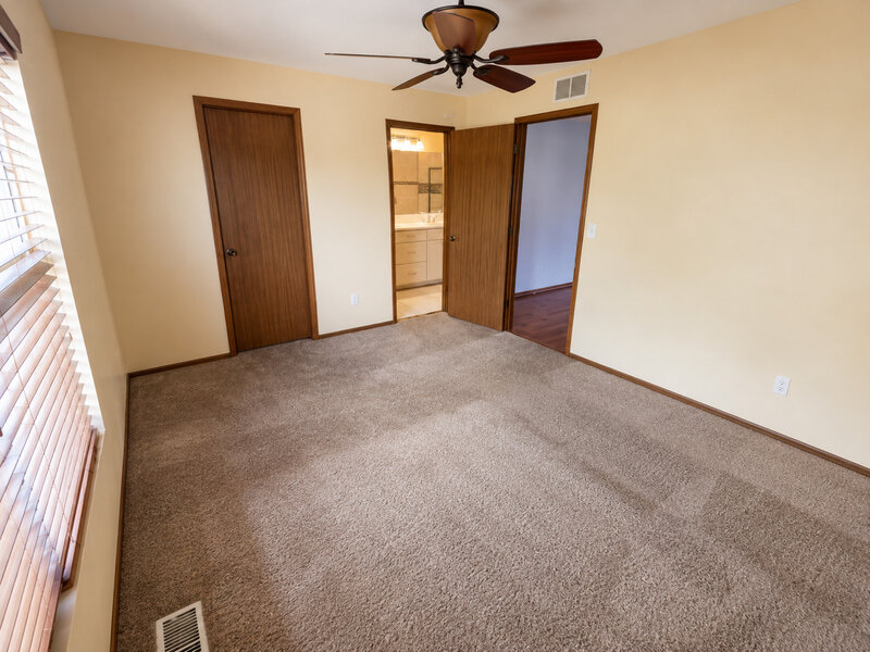 125 Hamlet Circle Montgomery IL 60538