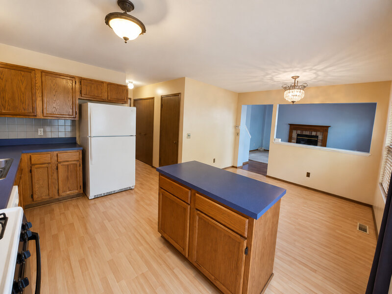 125 Hamlet Circle Montgomery IL 60538