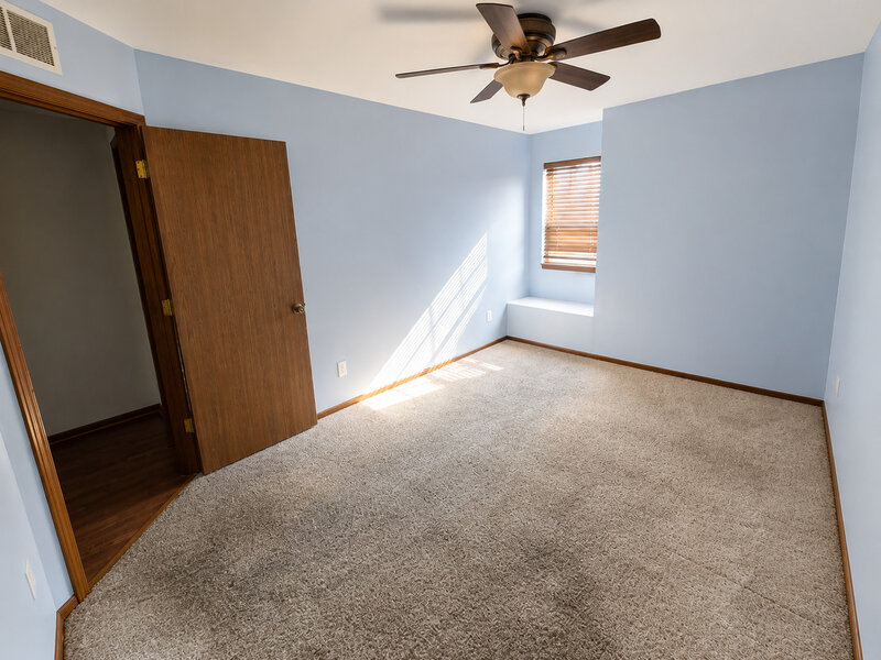 125 Hamlet Circle Montgomery IL 60538