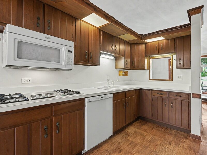 452 Commonwealth Lane Elmhurst IL 60126
