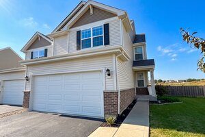 Photo of 1307 Fawnlily Circle Joliet IL 60431