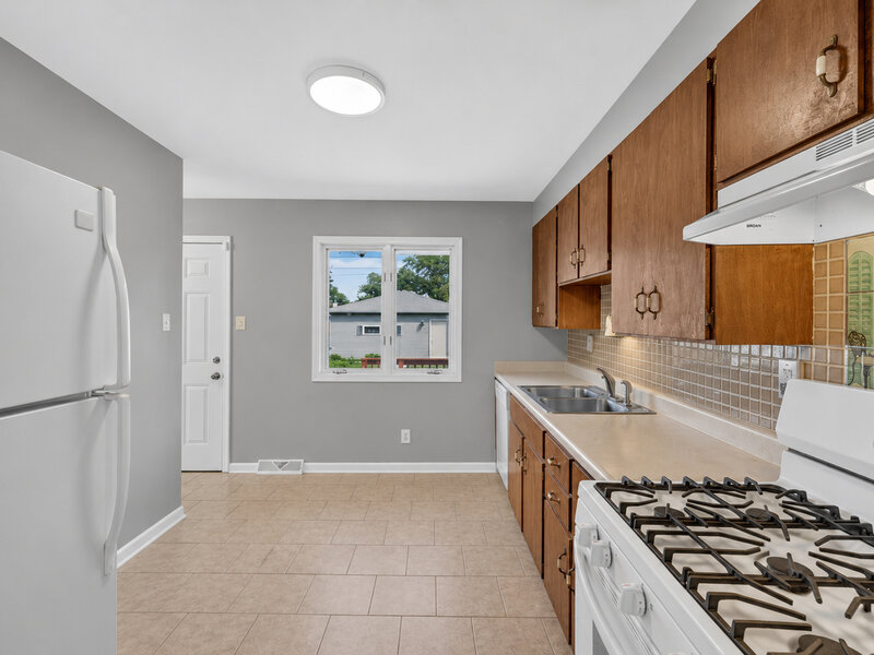 17427 Lorenz Avenue Lansing IL 60438