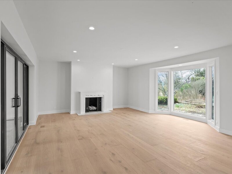 22 Lakeview Terrace Highland Park IL 60035