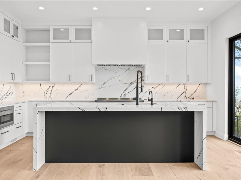 22 Lakeview Terrace Highland Park IL 60035