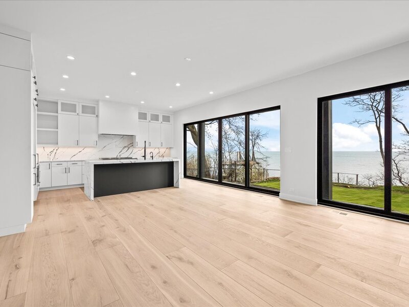 22 Lakeview Terrace Highland Park IL 60035