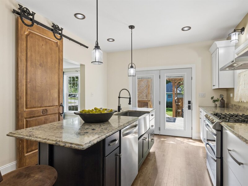 110 S Walkup Avenue Crystal Lake IL 60014
