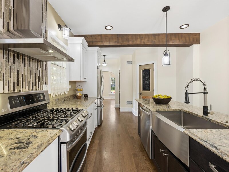 110 S Walkup Avenue Crystal Lake IL 60014