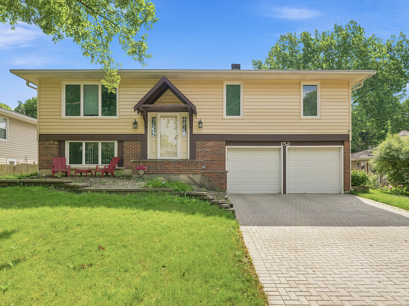 152 S Lancaster Drive Bolingbrook IL 60440