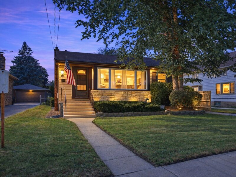 17946 Hickory Street Lansing IL 60438