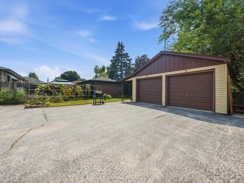 17946 Hickory Street Lansing IL 60438