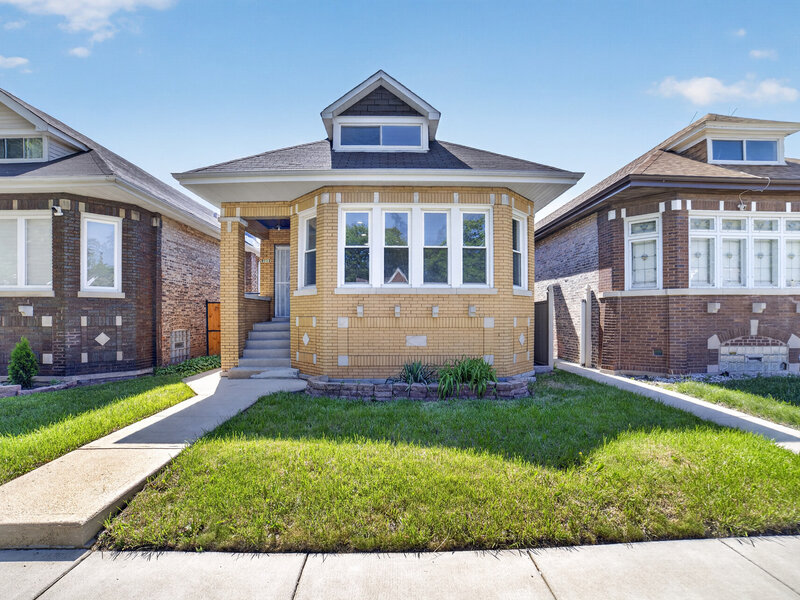 9112 S Aberdeen Street Chicago IL 60620