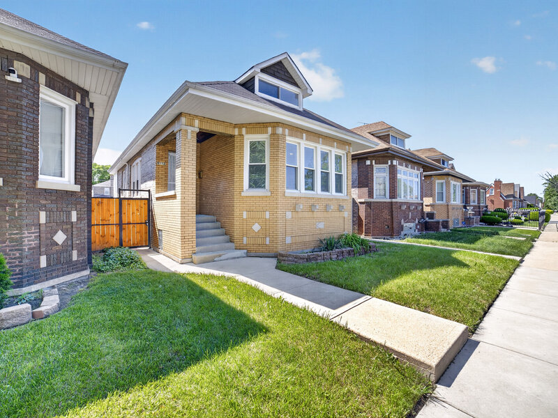 9112 S Aberdeen Street Chicago IL 60620