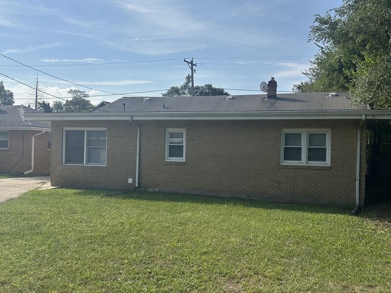 416 16th Avenue Rockford IL 61104