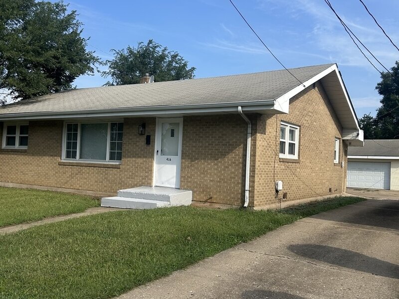 416 16th Avenue Rockford IL 61104