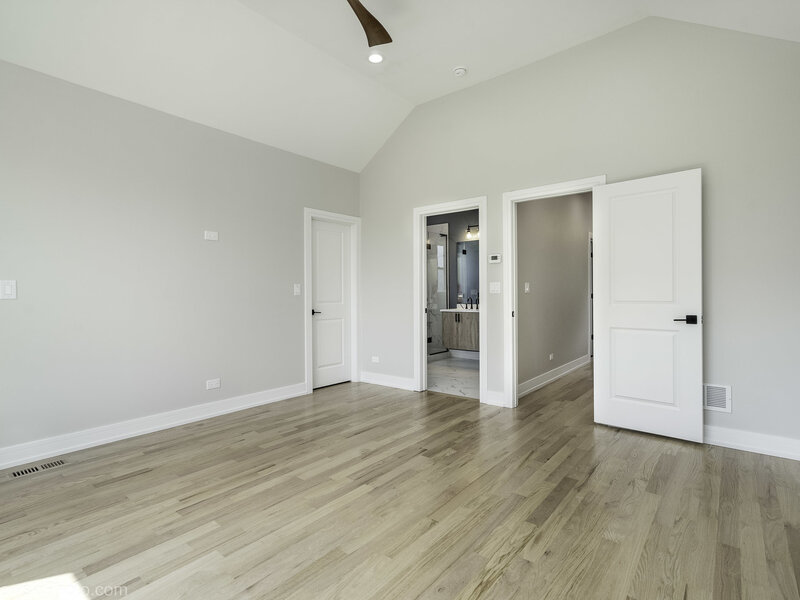 3755 N Odell Avenue Chicago IL 60634