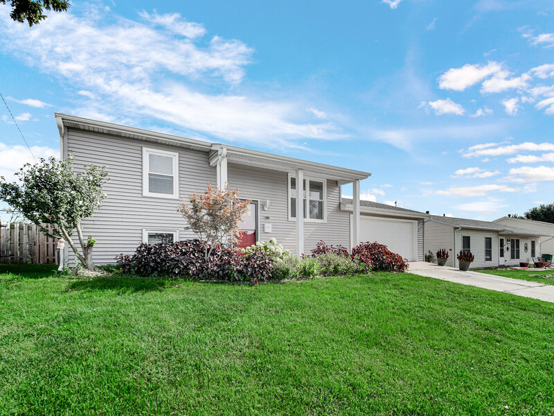 310 Mckool Avenue Romeoville IL 60446
