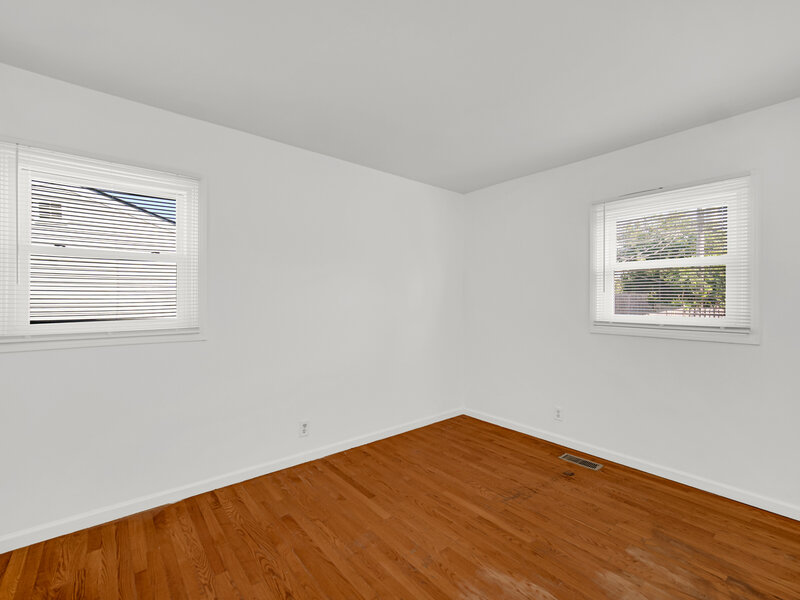 310 Mckool Avenue Romeoville IL 60446